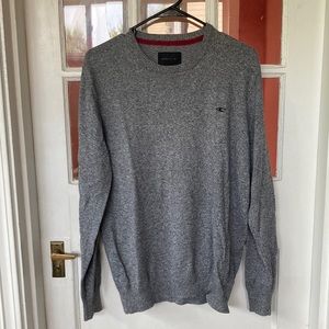 Grey and black O’Neill sweater. Size medium.